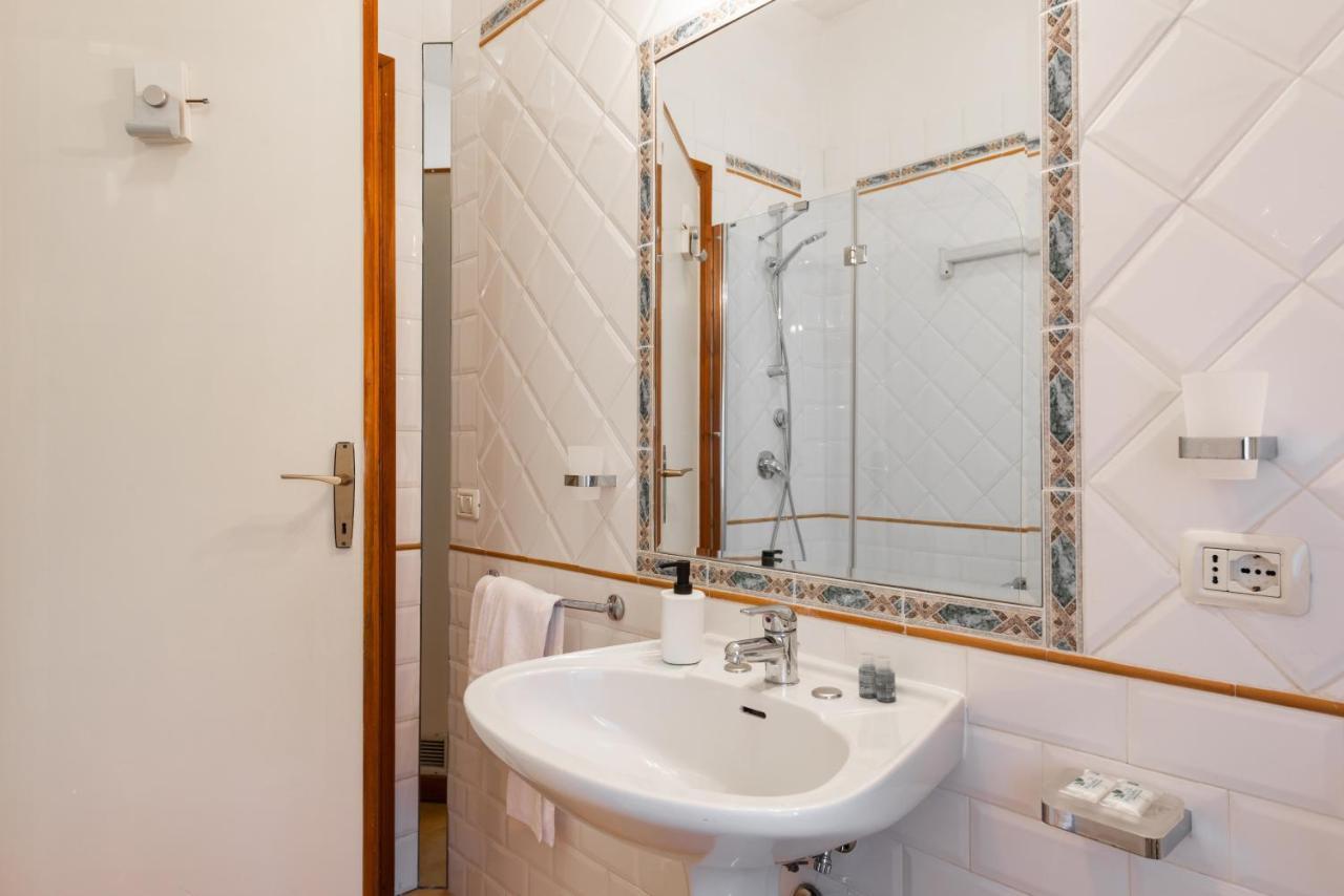 Studio Suite Aurelia Antica Рим Екстер'єр фото